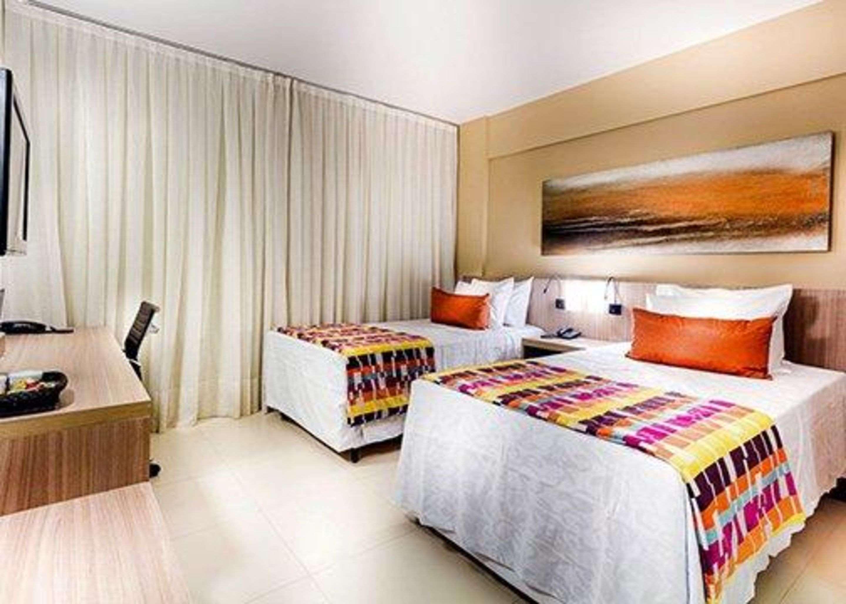 Quality Hotel Pampulha & Convention Center Бело Оризонти Екстериор снимка