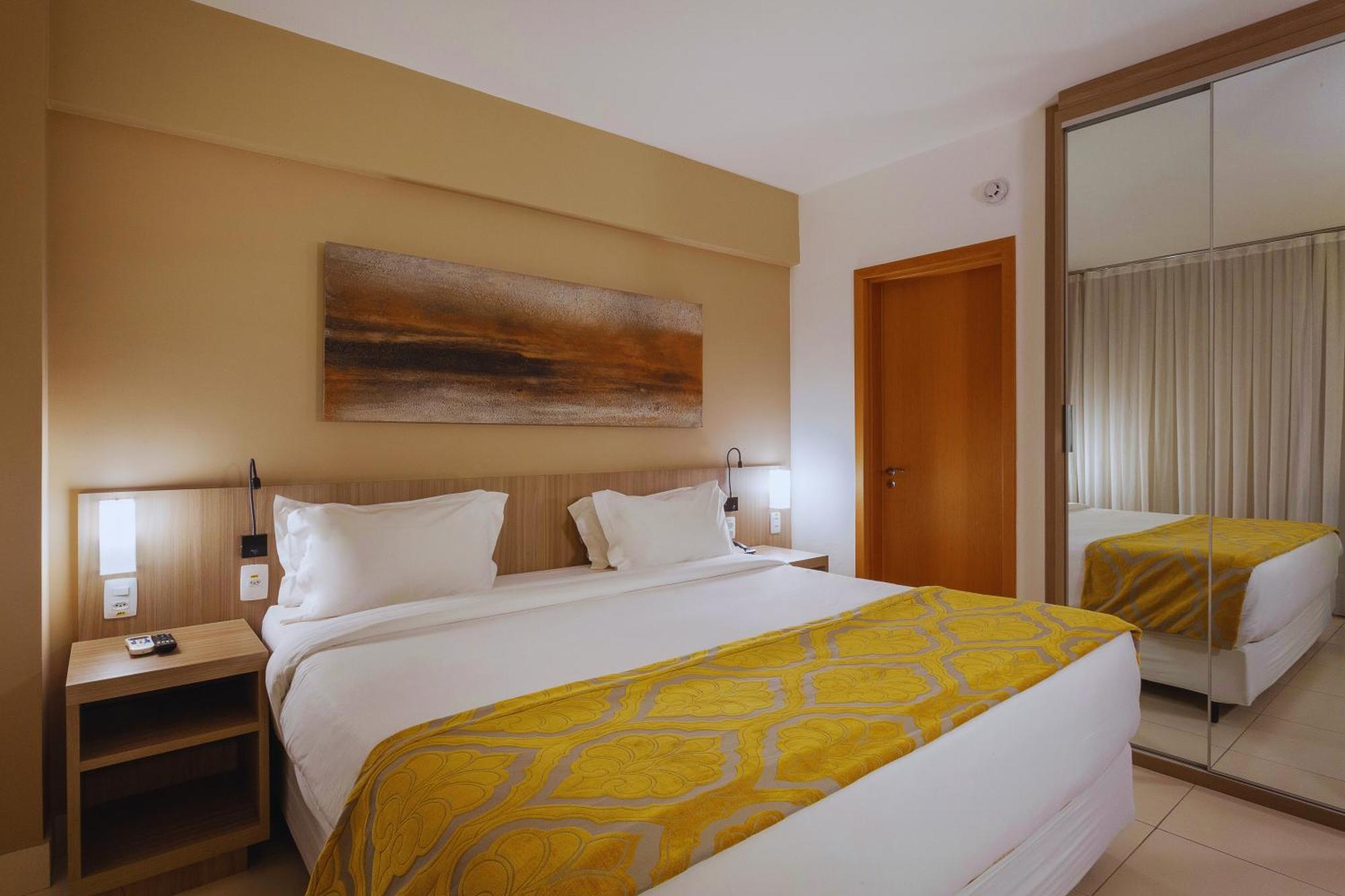 Quality Hotel Pampulha & Convention Center Бело Оризонти Екстериор снимка
